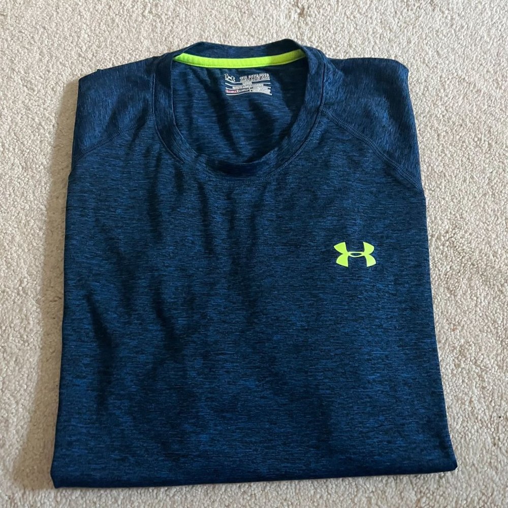 Under Armour: Good Condition loose fitting active shirt